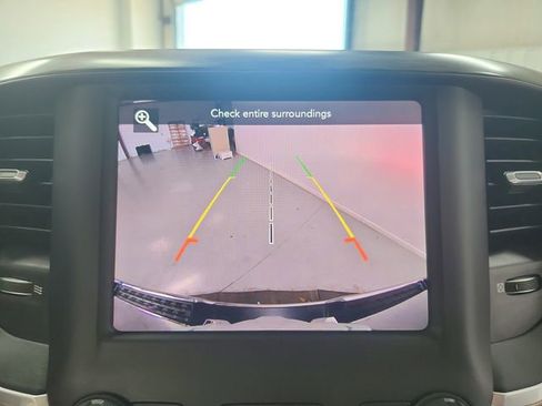 Used 2019 RAM 1500 Laramie AWD/4WD image 29