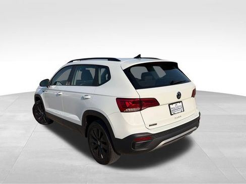 Used 2024 Volkswagen Taos S FWD image 4