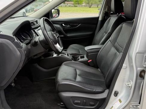 Used 2017 Nissan Rogue SL AWD/4WD image 18