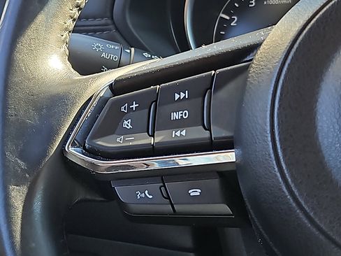 Used 2021 MAZDA CX-5 Touring image 20