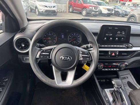 Used 2019 Kia Forte LXS FWD image 13