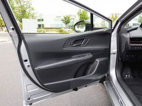Used 2026 Toyota Prius Plug-In Hybrid FWD image 25