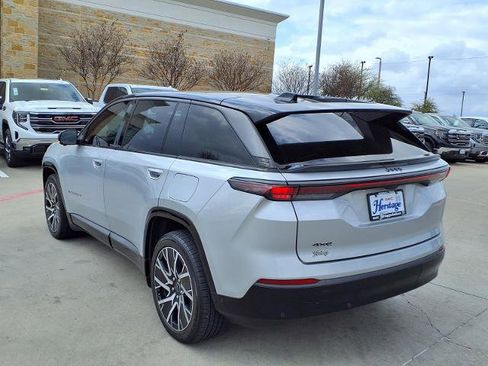 Used 2025 Jeep Wagoneer S Limited image 26