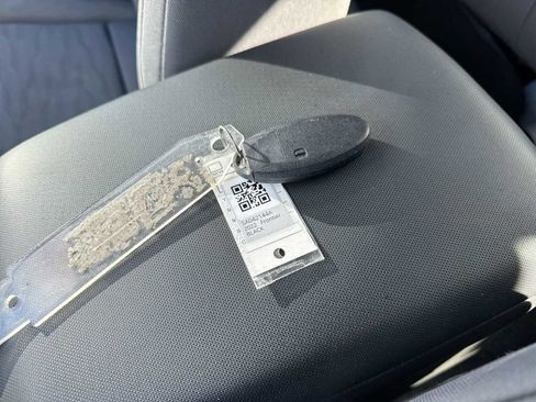 Used 2022 Nissan Frontier S w/ Technology Package image 31