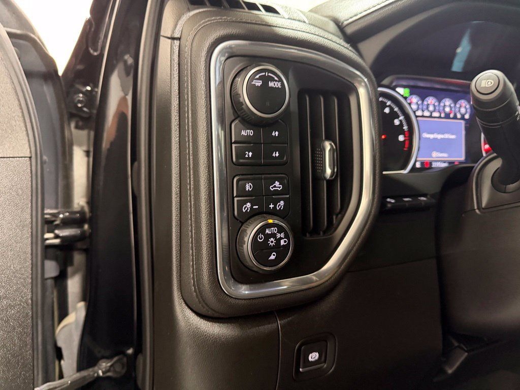 Used 2022 Chevrolet Silverado 2500 LTZ w/ Carhartt Edition AWD/4WD image 8
