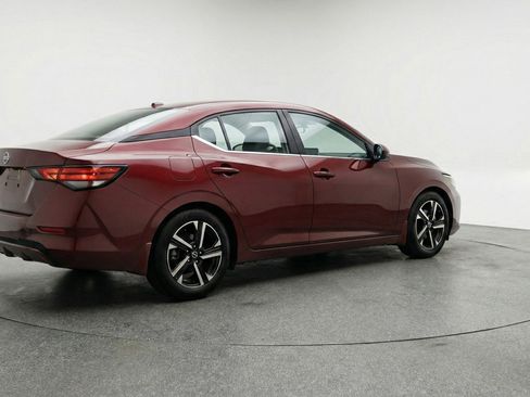 Used 2025 Nissan Sentra SV FWD image 9