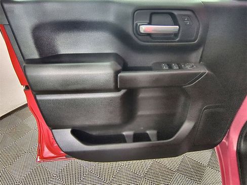 Used 2021 Chevrolet Silverado 1500 Custom image 19