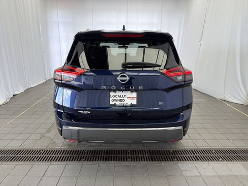 Used 2025 Nissan Rogue SL FWD image 5