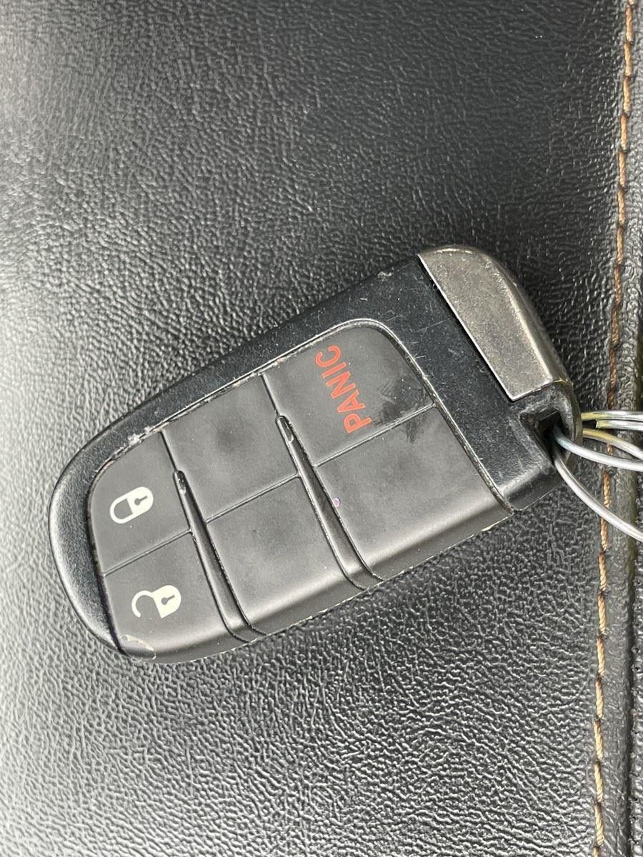 Used 2018 Jeep Compass Latitude FWD image 30