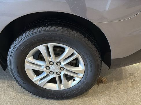 Used 2019 Buick Enclave Essence AWD/4WD image 10
