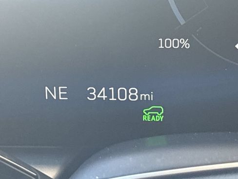 Certified 2024 Cadillac Lyriq Luxury AWD/4WD image 12