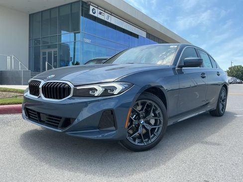 New 2026 BMW 330i Sedan w/ Premium Package RWD image 30
