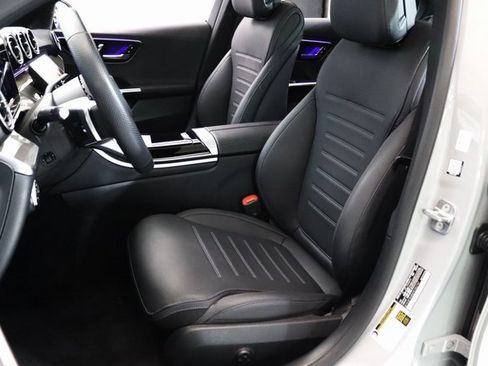 Certified 2025 Mercedes-Benz C 300 4MATIC Sedan image 17