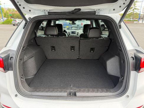 Used 2024 Chevrolet Equinox RS AWD/4WD image 19