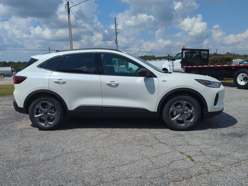 New 2026 Ford Escape ST-Line w/ Tech Pack #1 FWD image 2