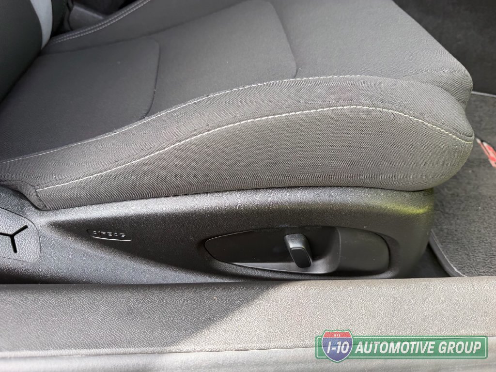 Used 2019 Chevrolet Camaro LS RWD image 16