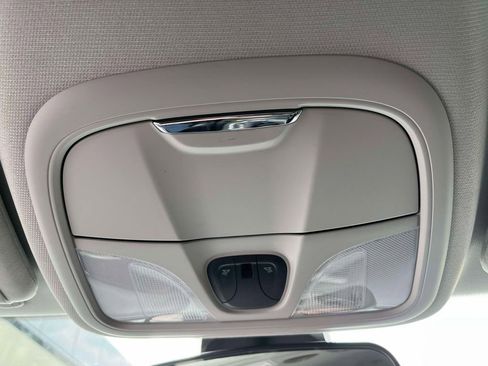 Used 2019 Jeep Cherokee Latitude Plus w/ Cold Weather Group image 33