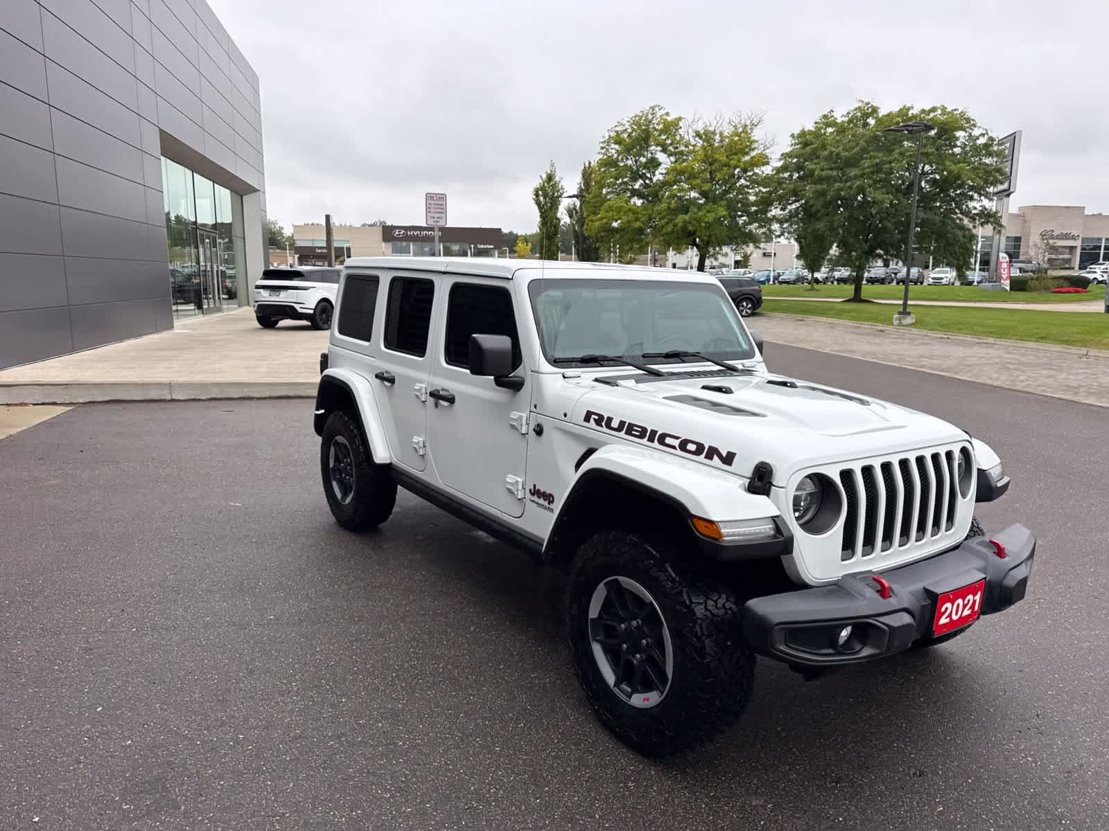 Used 2021 Jeep Wrangler Unlimited Rubicon w/ Dual Top Group AWD/4WD image 7