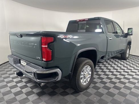 Used 2026 Chevrolet Silverado 2500 LTZ w/ LTZ Convenience Package image 3
