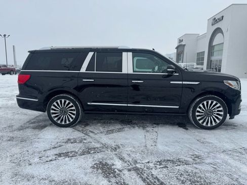 Used 2019 Lincoln Navigator L Reserve image 4