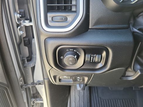 Used 2025 RAM 1500 Big Horn AWD/4WD image 26