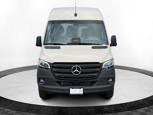 New 2025 Mercedes-Benz Sprinter 2500 image 8
