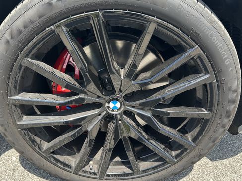 Used 2023 BMW X5 xDrive40i w/ Executive Package AWD/4WD image 15