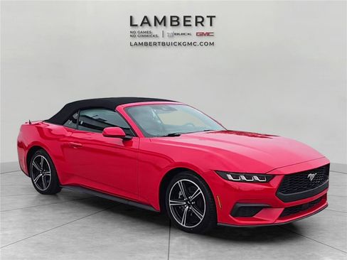 Used 2025 Ford Mustang Premium RWD image 8