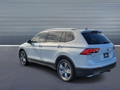 Used 2018 Volkswagen Tiguan SEL Premium AWD/4WD image 4