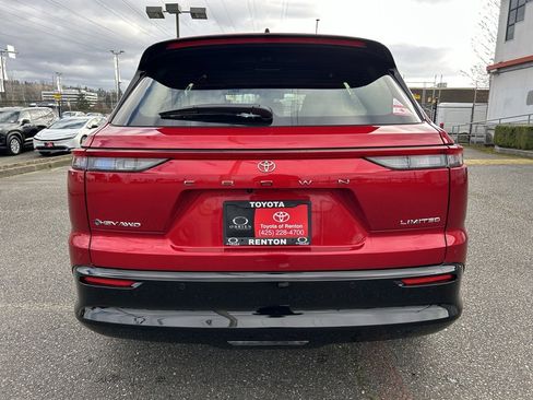 New 2026 Toyota Crown Signia image 6