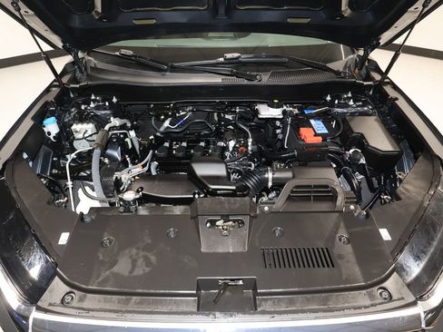 Used 2025 Honda CR-V LX image 31