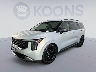 Used 2025 Kia Carnival SX Prestige