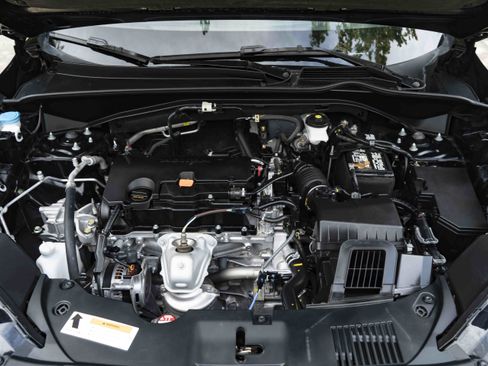 Used 2025 Honda HR-V Sport image 42