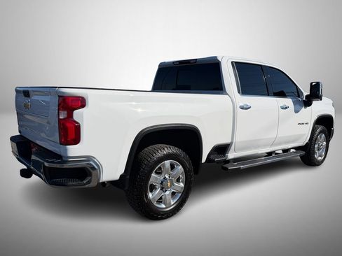 Used 2022 Chevrolet Silverado 2500 LTZ w/ LTZ Convenience Package AWD/4WD image 3