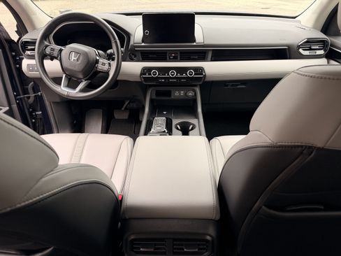 Used 2023 Honda Pilot EX-L image 16