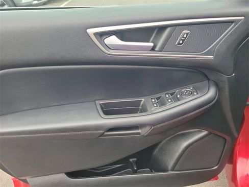 Certified 2022 Ford Edge SEL w/ Convenience Package image 13