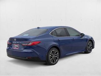 Used 2025 Toyota Camry XLE video 2