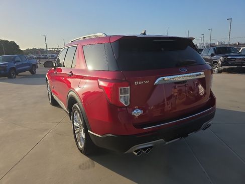 Used 2022 Ford Explorer King Ranch w/ Technology Package AWD/4WD image 17