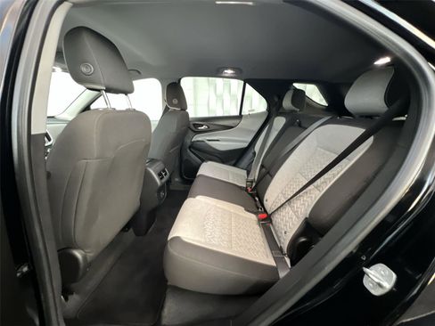 Used 2023 Chevrolet Equinox LT image 22