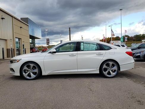 Used 2020 Honda Accord Touring image 8