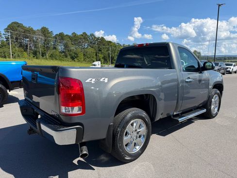 Used 2011 GMC Sierra 1500 SLE w/ Chrome Essentials Package AWD/4WD image 4