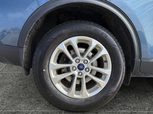 Used 2020 Ford Escape SE image 10