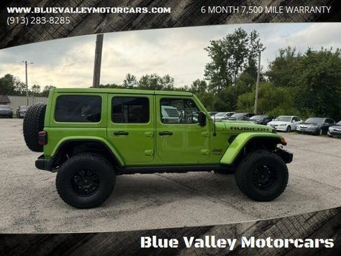 Used 2019 Jeep Wrangler Unlimited Rubicon w/ Dual Top Group AWD/4WD image 3
