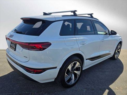 Used 2025 Audi Q6 e-tron Premium Plus w/ Premium Plus image 3