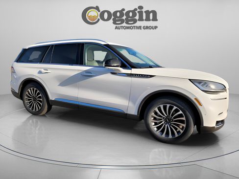 Used 2022 Lincoln Aviator Reserve w/ Equipment Group 201A image 16