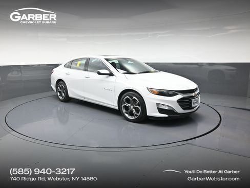 Used 2022 Chevrolet Malibu LT image 1