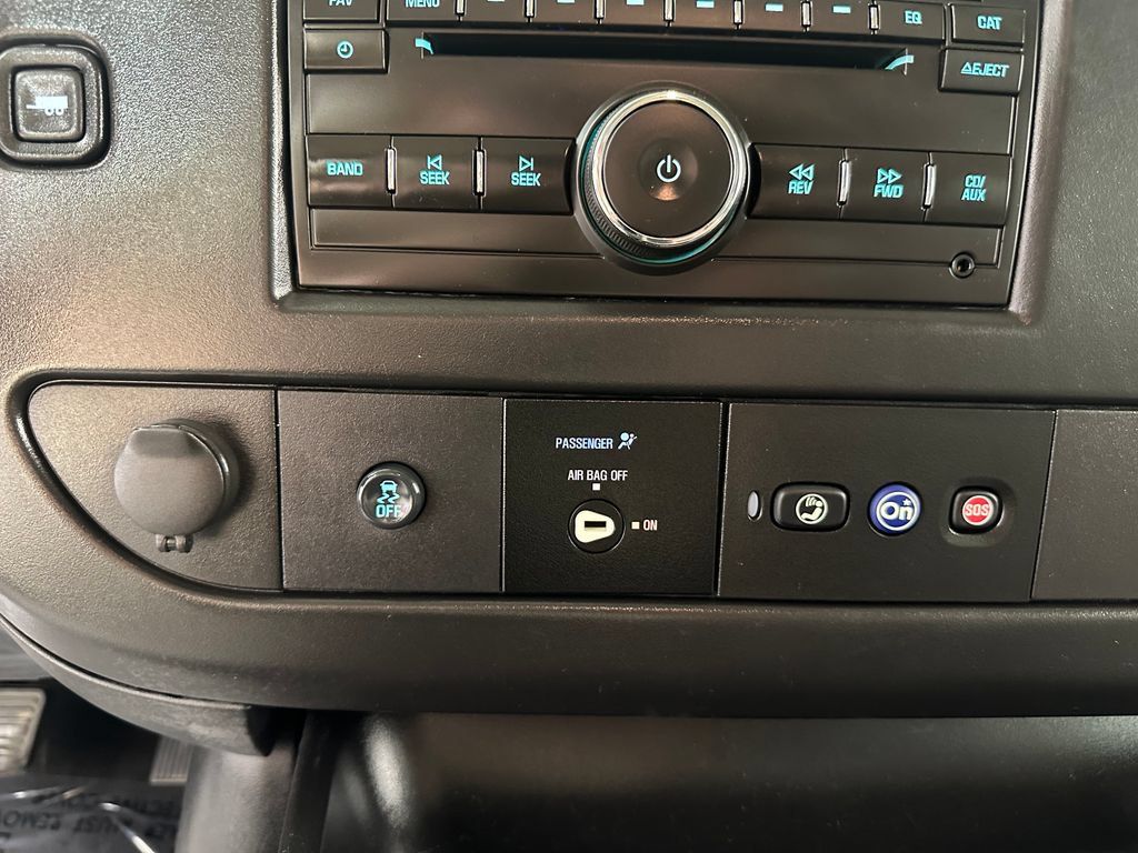 Used 2016 Chevrolet Express 3500 LT w/ LT Preferred Equipment Group RWD image 22