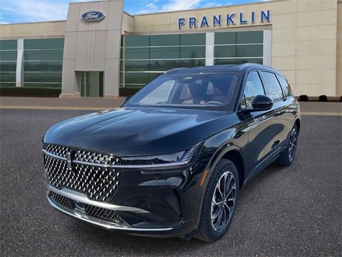 New 2026 Lincoln Nautilus Reserve image 7