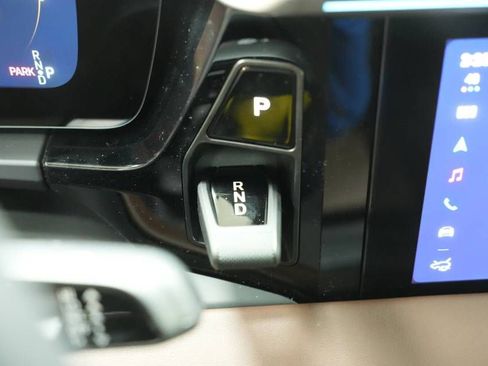 New 2026 Porsche Macan 4S Electric image 17