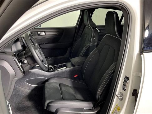 Used 2023 Volvo C40 P8 Recharge Plus AWD/4WD image 24